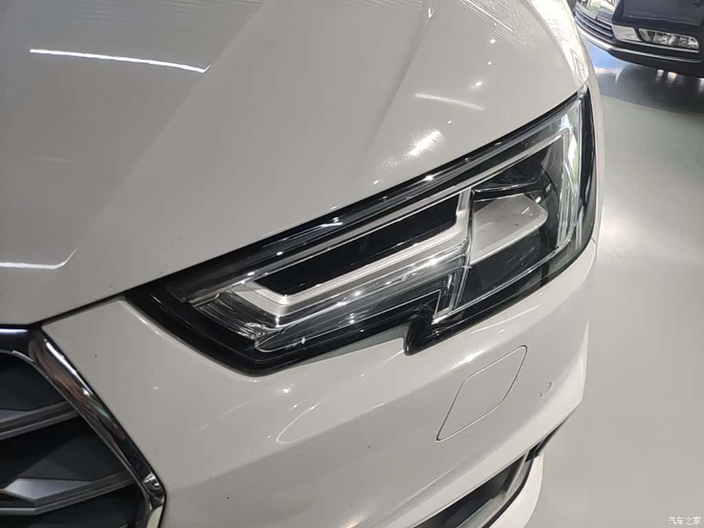 Audi A4L, 2019 24