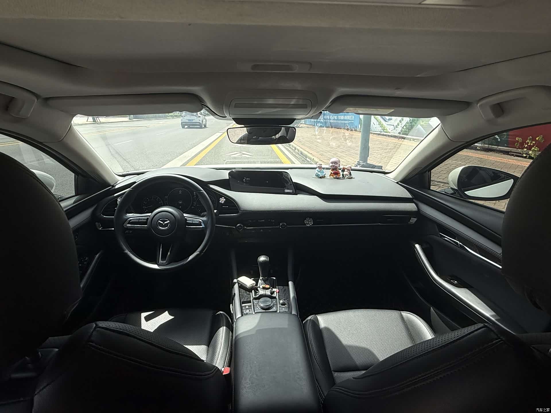 Mazda Mazda3, 2020 все фото