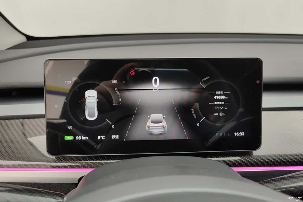 Tesla Model Y, 2024 14