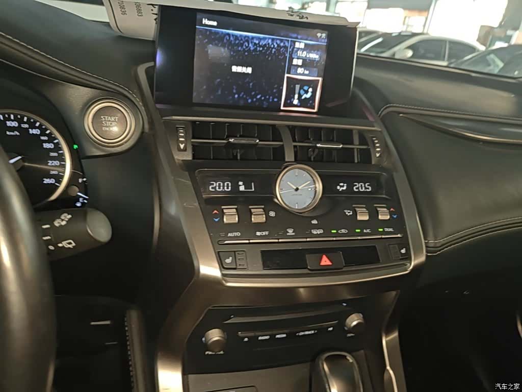 Lexus NX, 2018 13