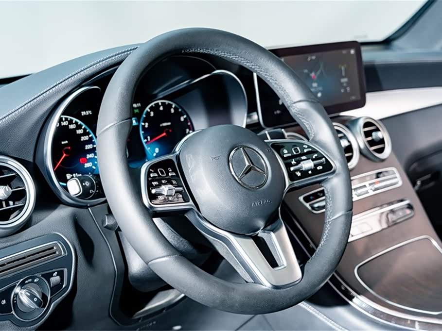 Mercedes-Benz GLC Mercedes-Benz GLC