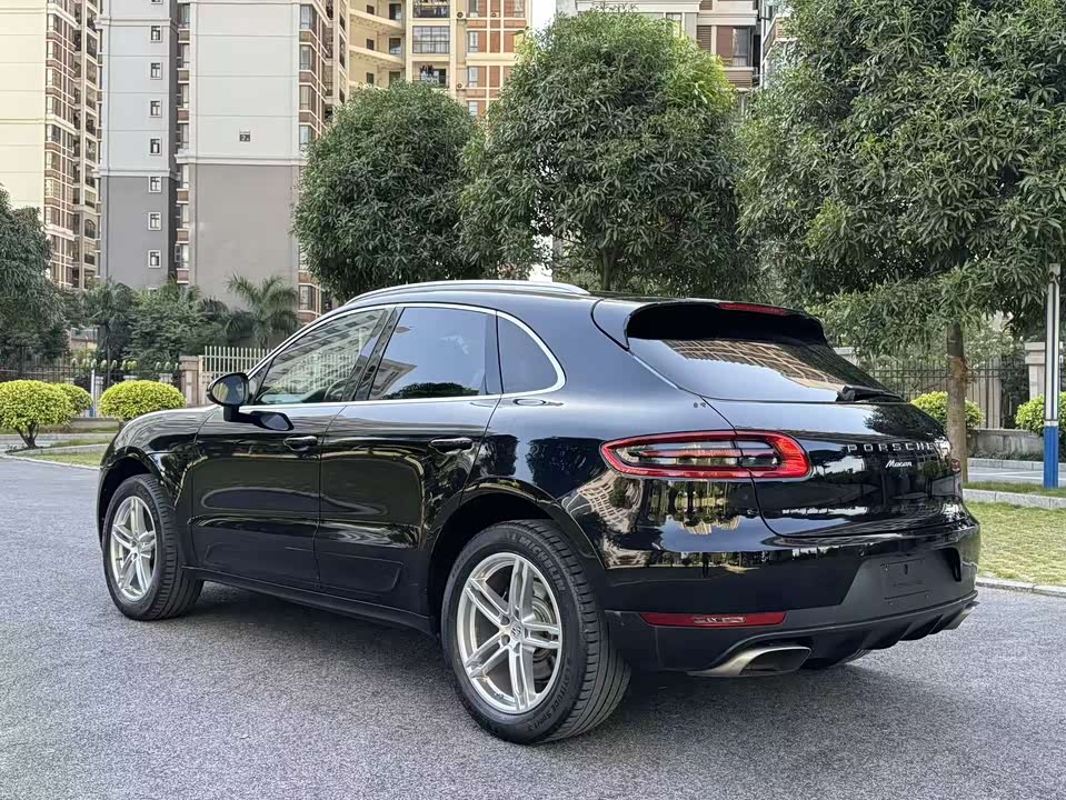 Porsche Macan