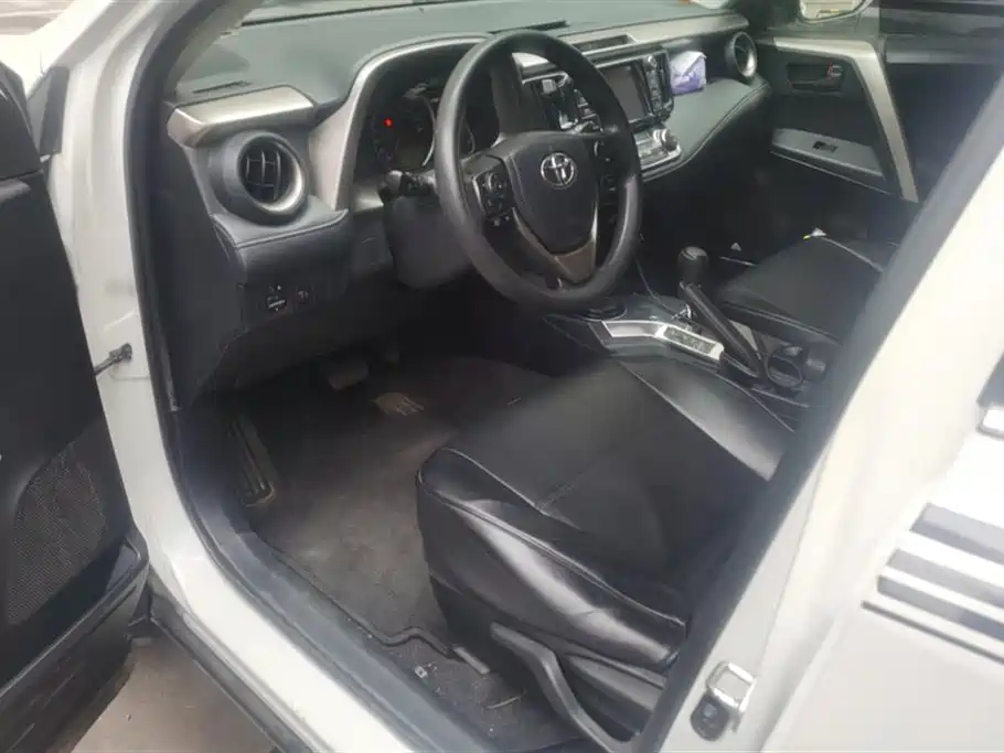 Toyota RAV4 Rongfang