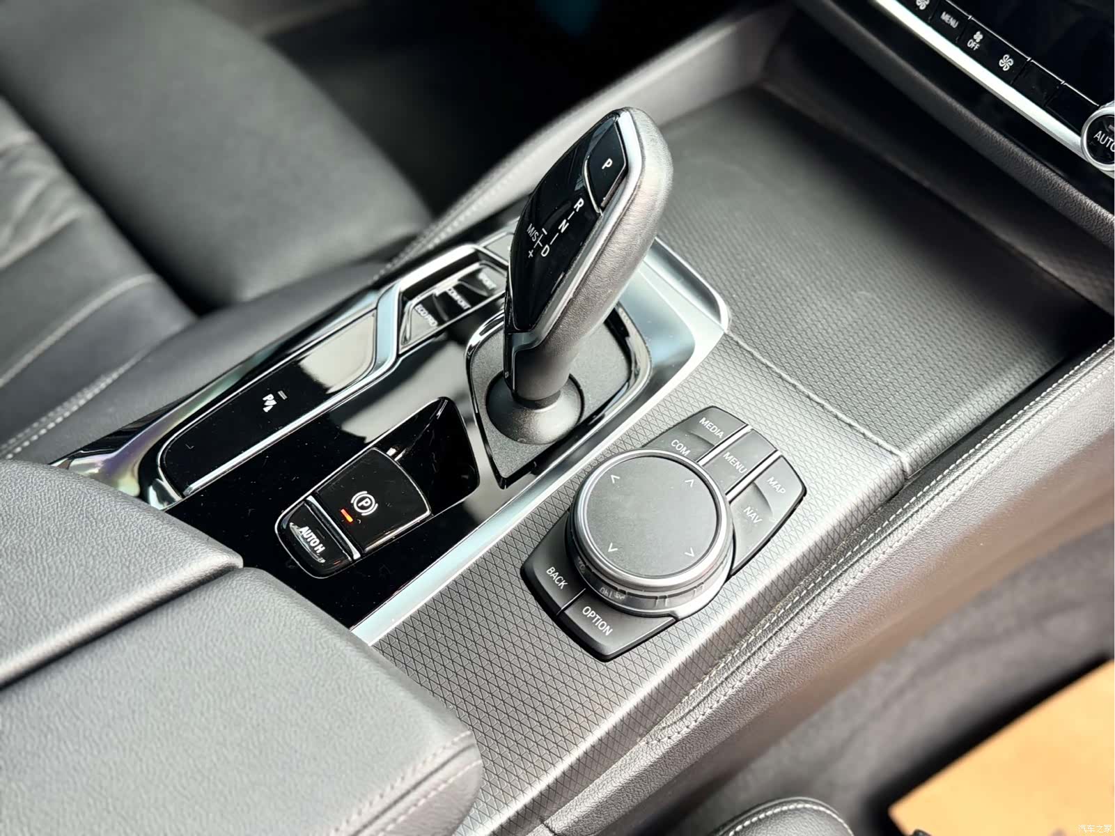 BMW 5 Series, 2021 13