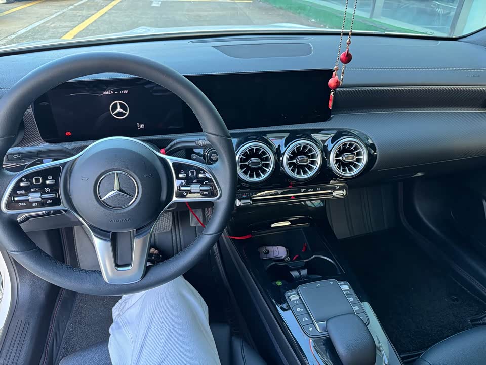 Mercedes-Benz Class A Mercedes-Benz Class A