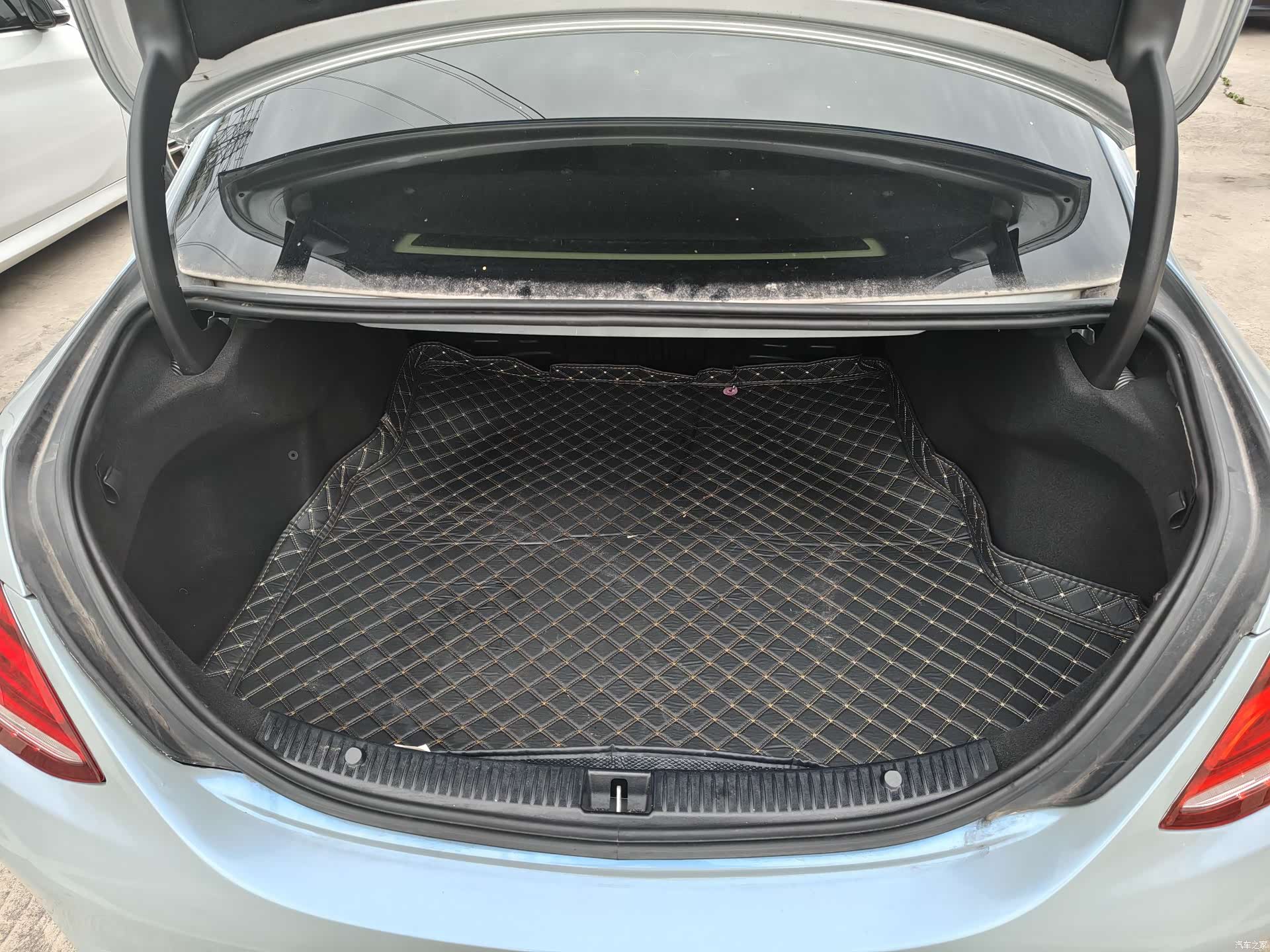 Mercedes-Benz C-Class, 2016 22