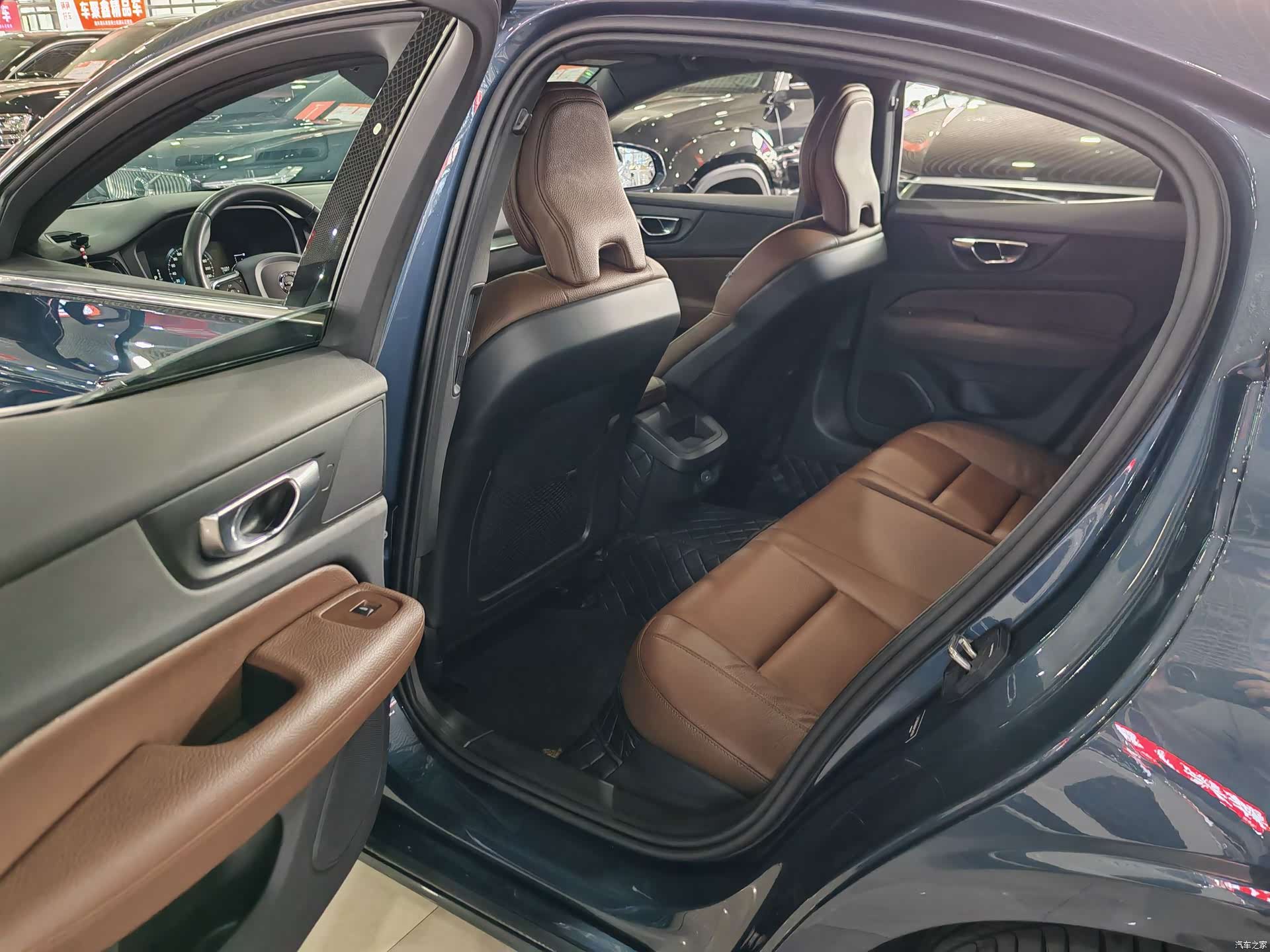 Volvo S60, 2022 8