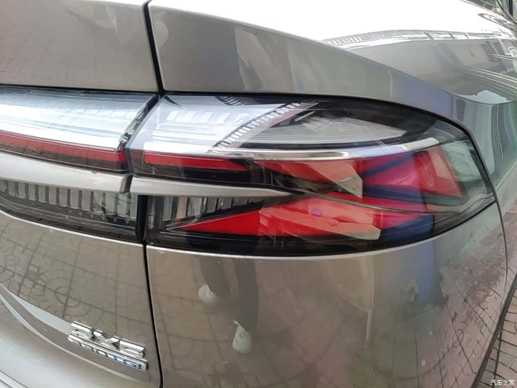 Roewe RX5, 2023 8