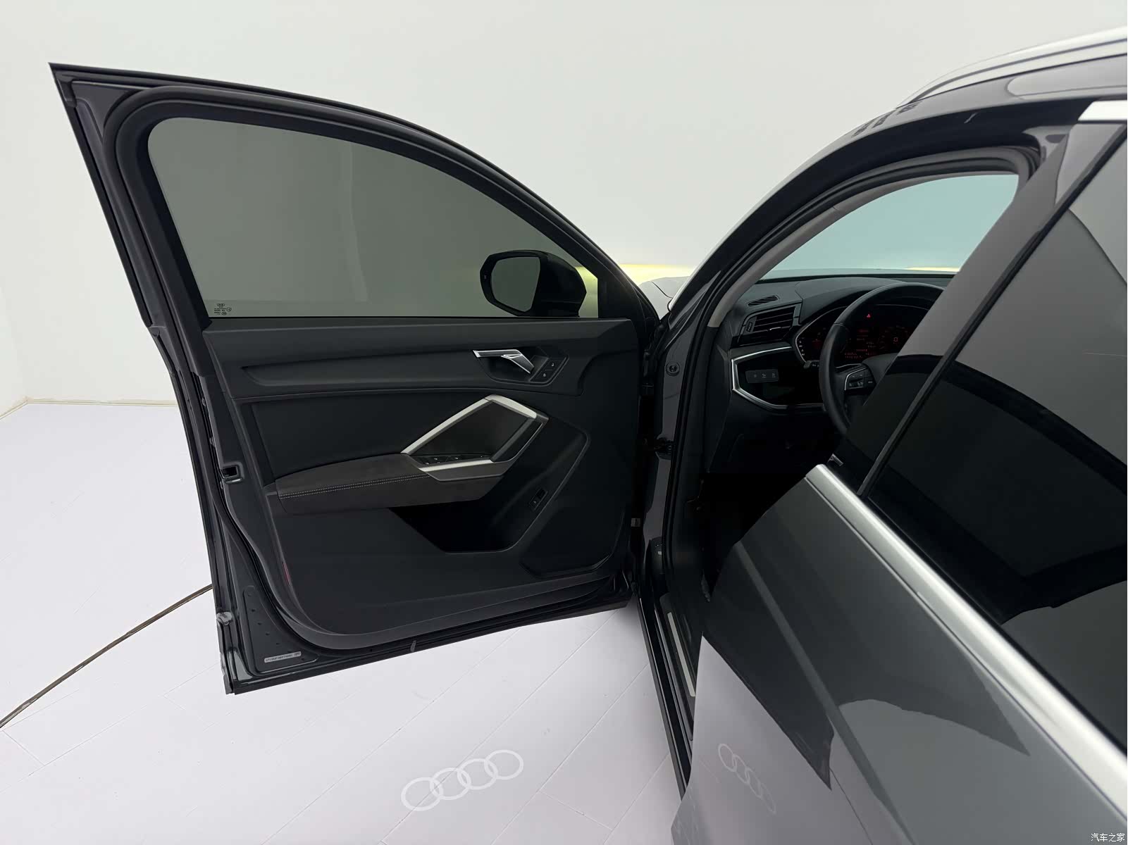 Audi Q3, 2023 23