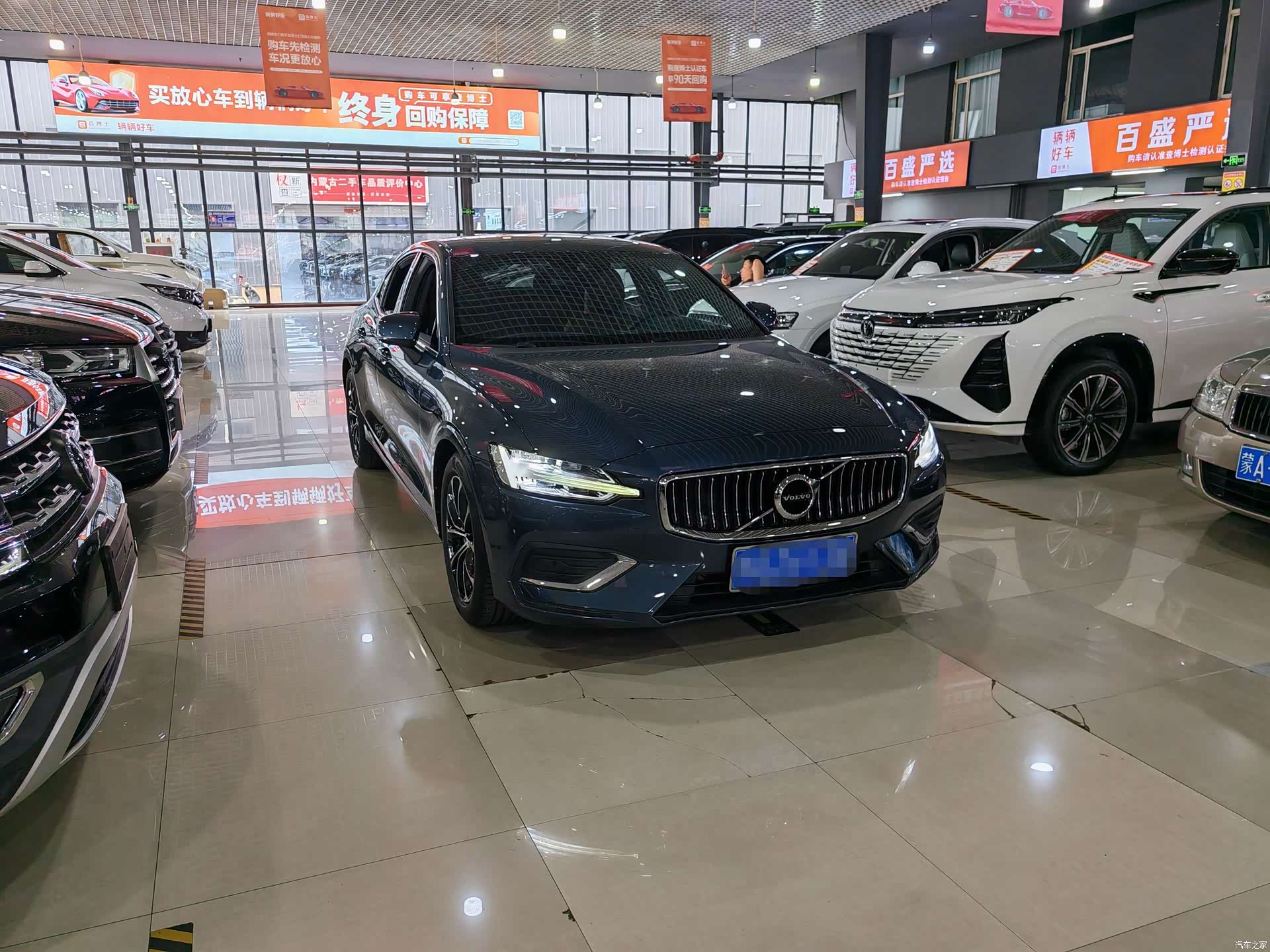 Volvo S60, 2022 3
