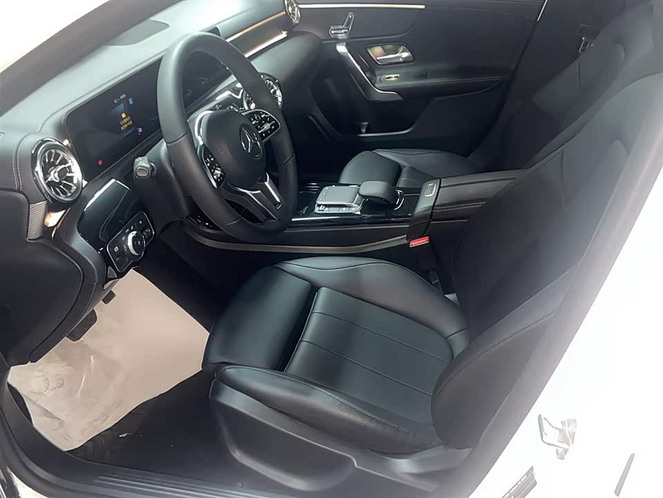 Mercedes-Benz Class A Mercedes-Benz Class A