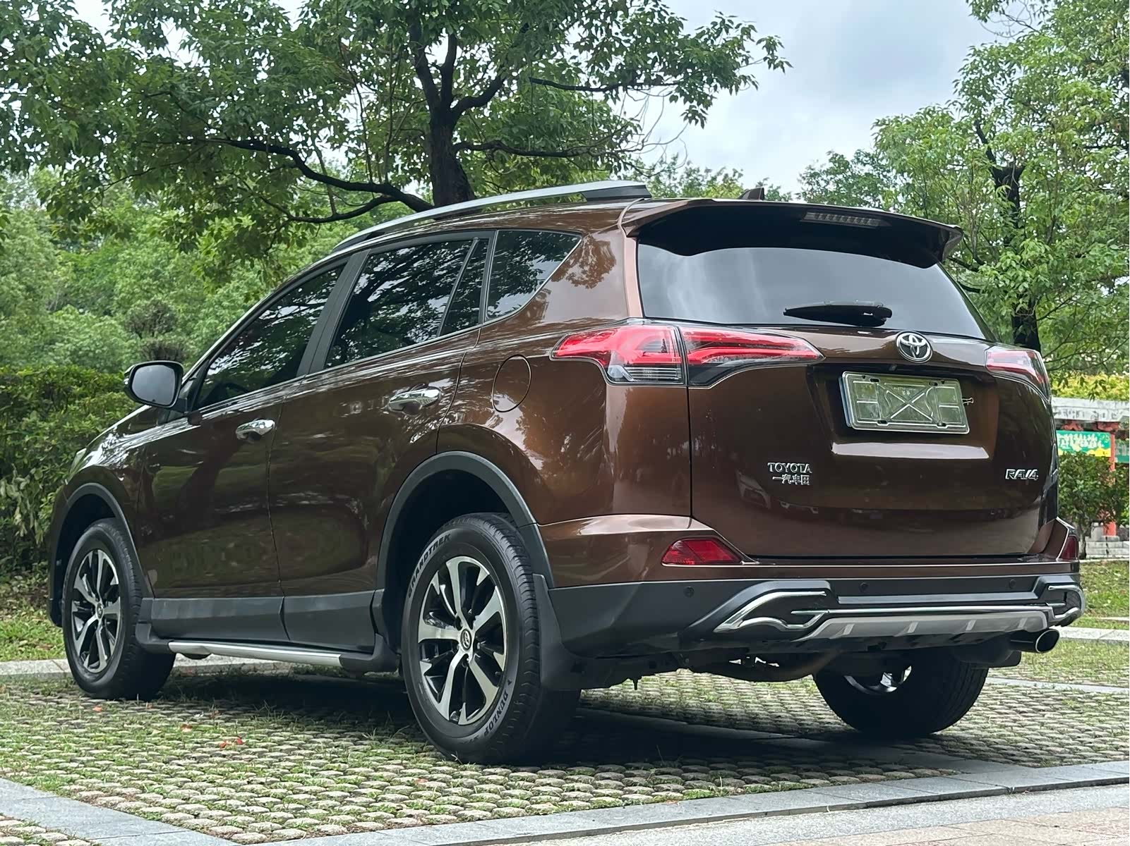 Toyota RAV4, 2017 13