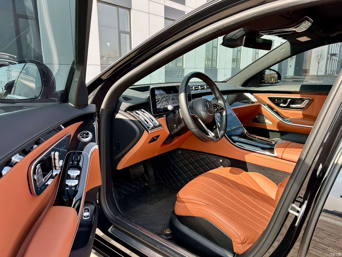 Mercedes-Benz S-Class, 2024 3