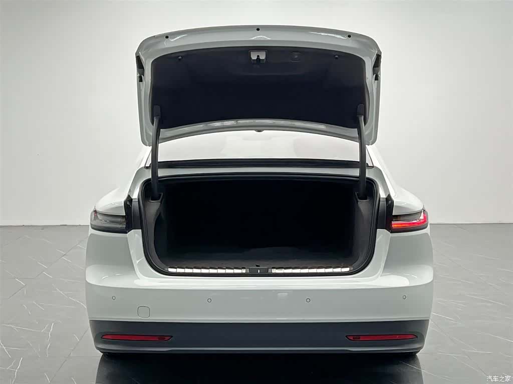 NIO ET7, 2022 11