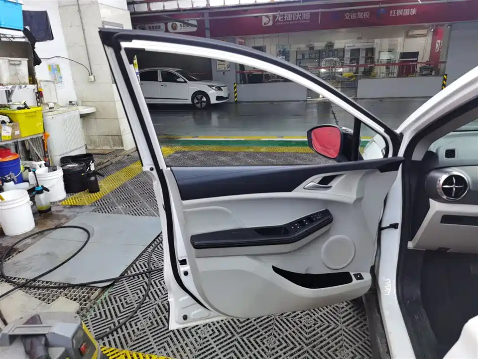 BYD Yuan Pro BYD Yuan Pro