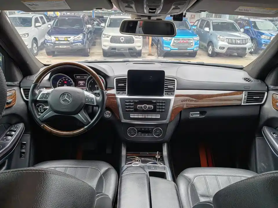 Mercedes-Benz GL grade