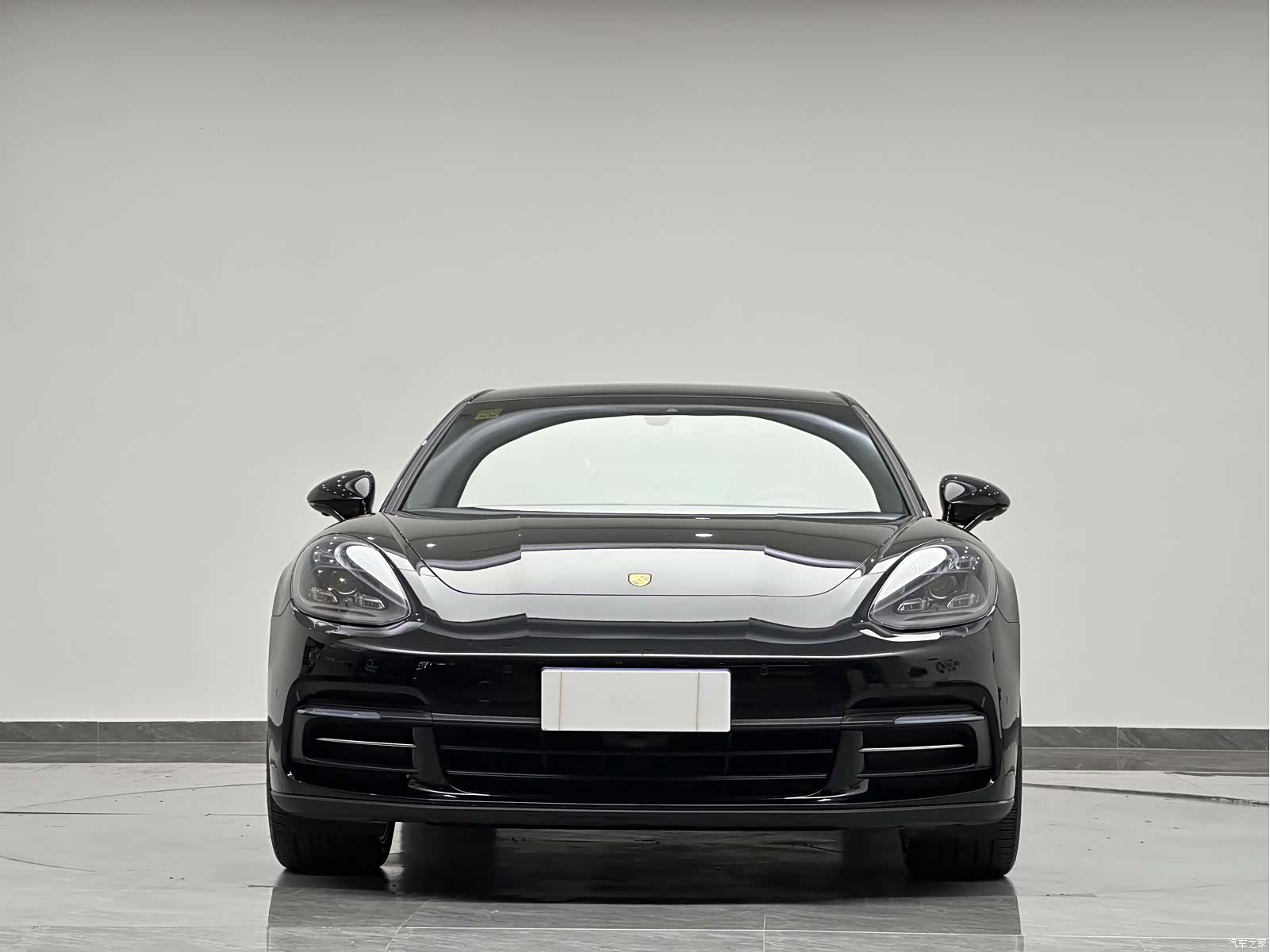 Porsche Panamera, 2018 2