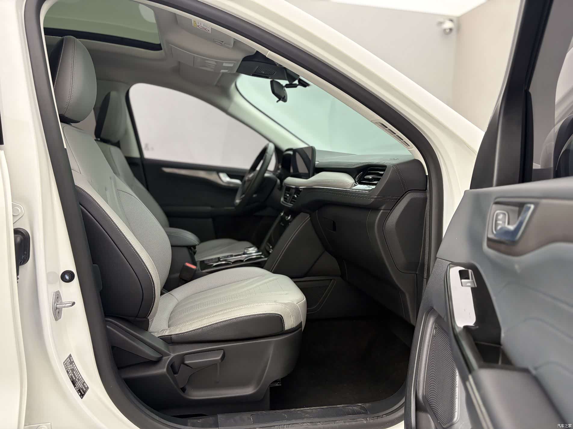Ford Escape, 2023 4
