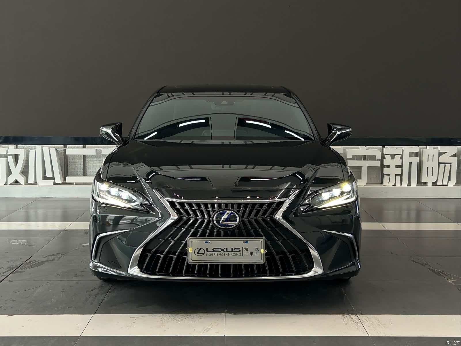 Lexus ES, 2022 2