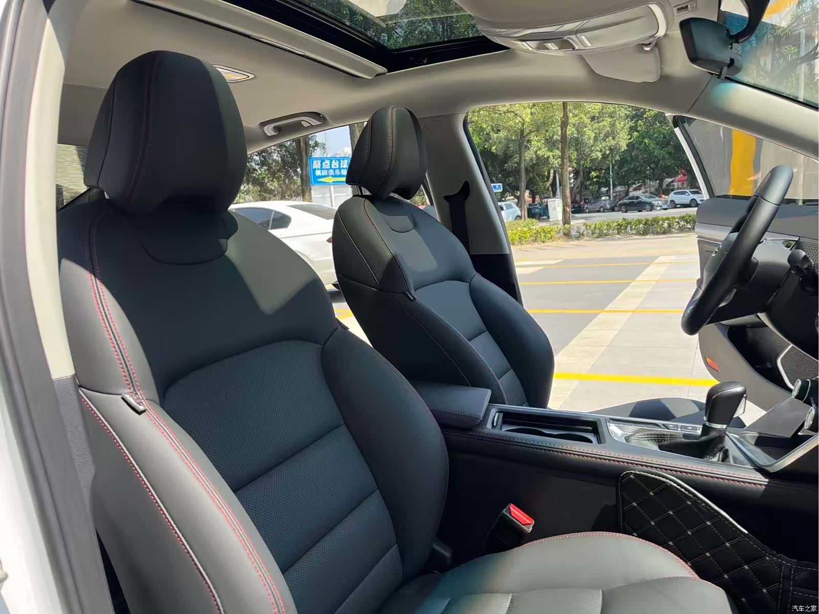 Geely Binray, 2020 30