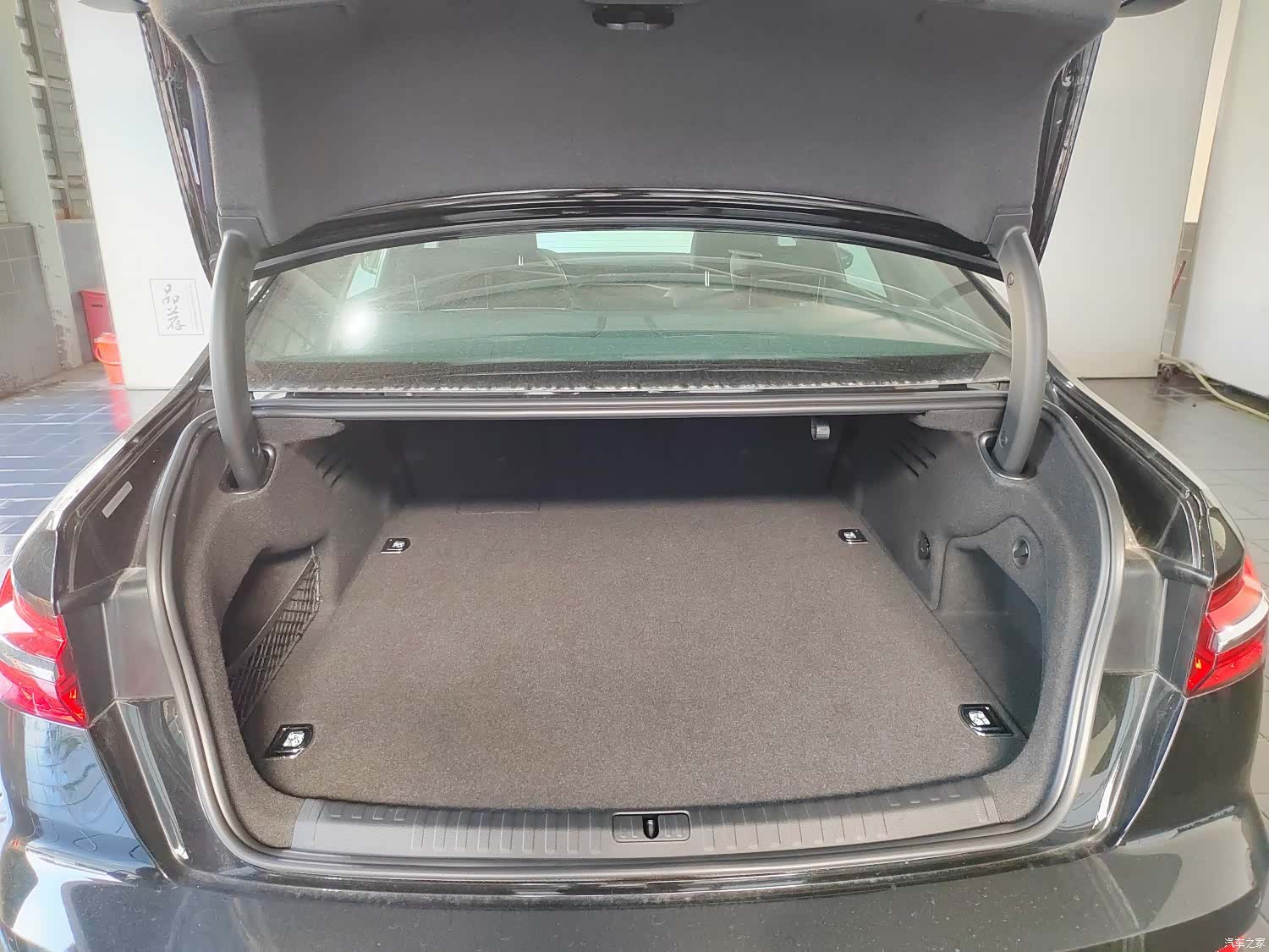 Audi A6L, 2020 9