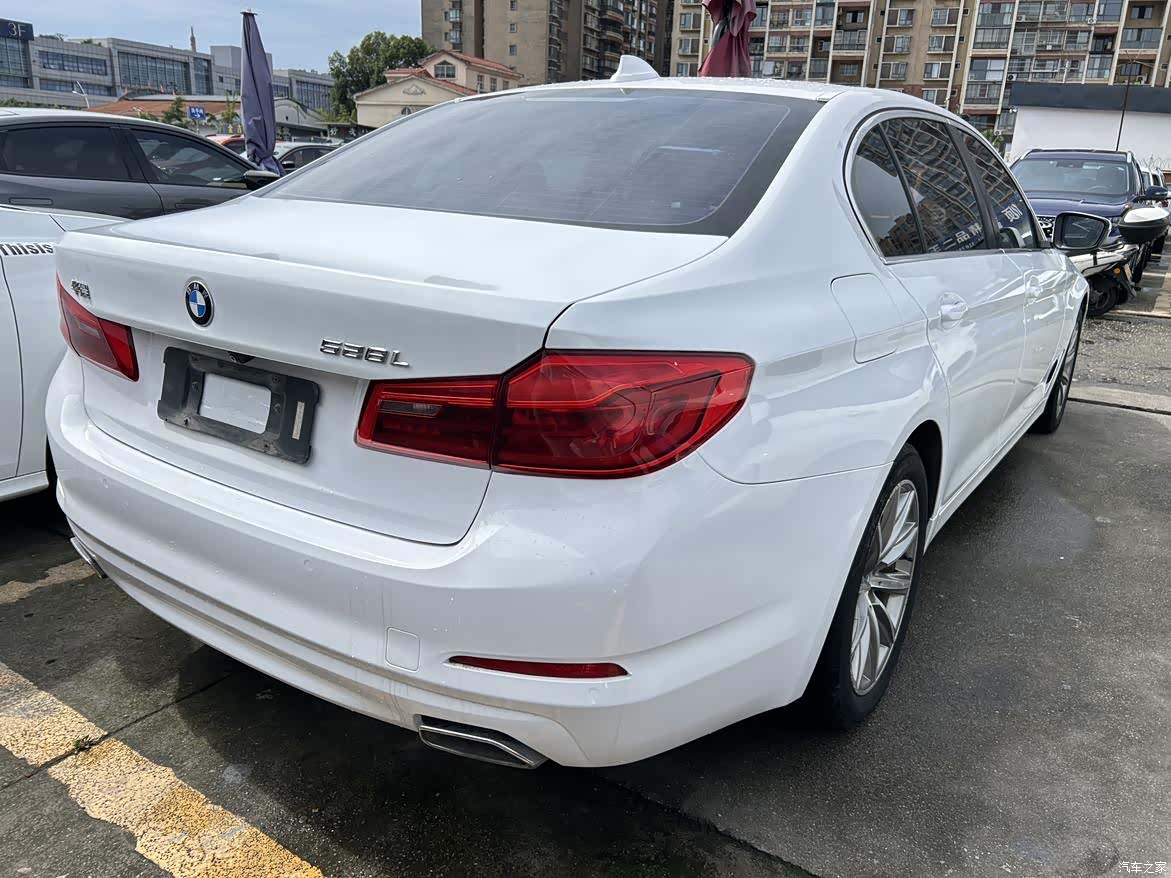 BMW 5 Series, 2018 6