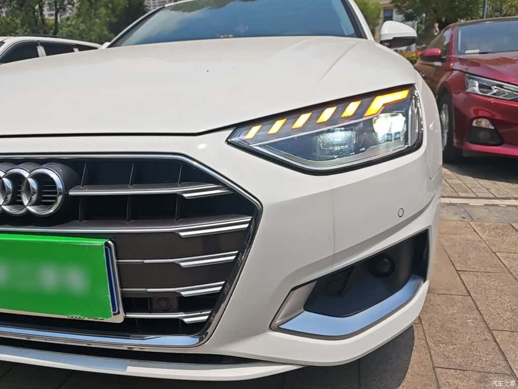 Audi A4L, 2023 24