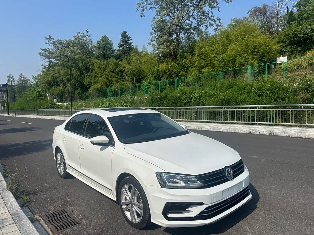 Volkswagen Sagitar
