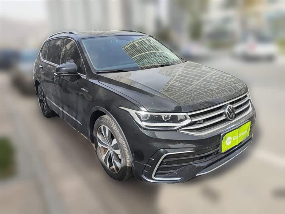 Volkswagen Tiguan L