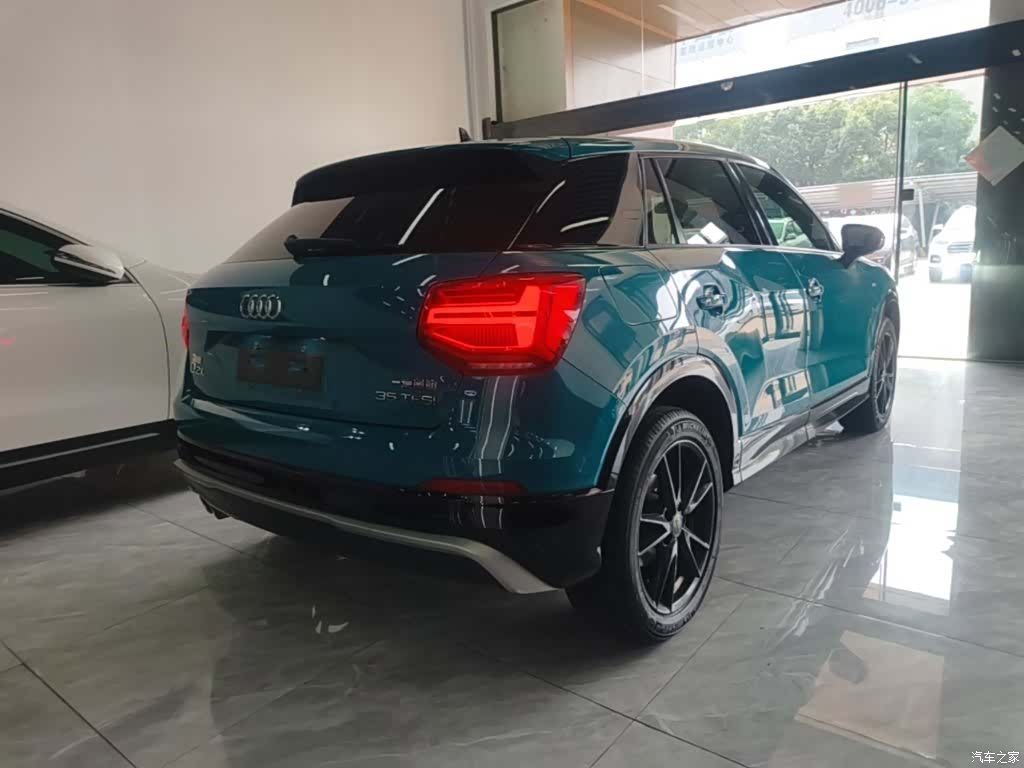 Audi Q2L, 2020 7