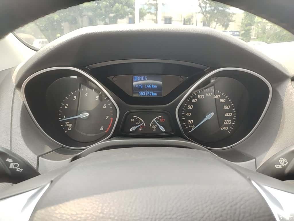 Ford Focus, 2015 12