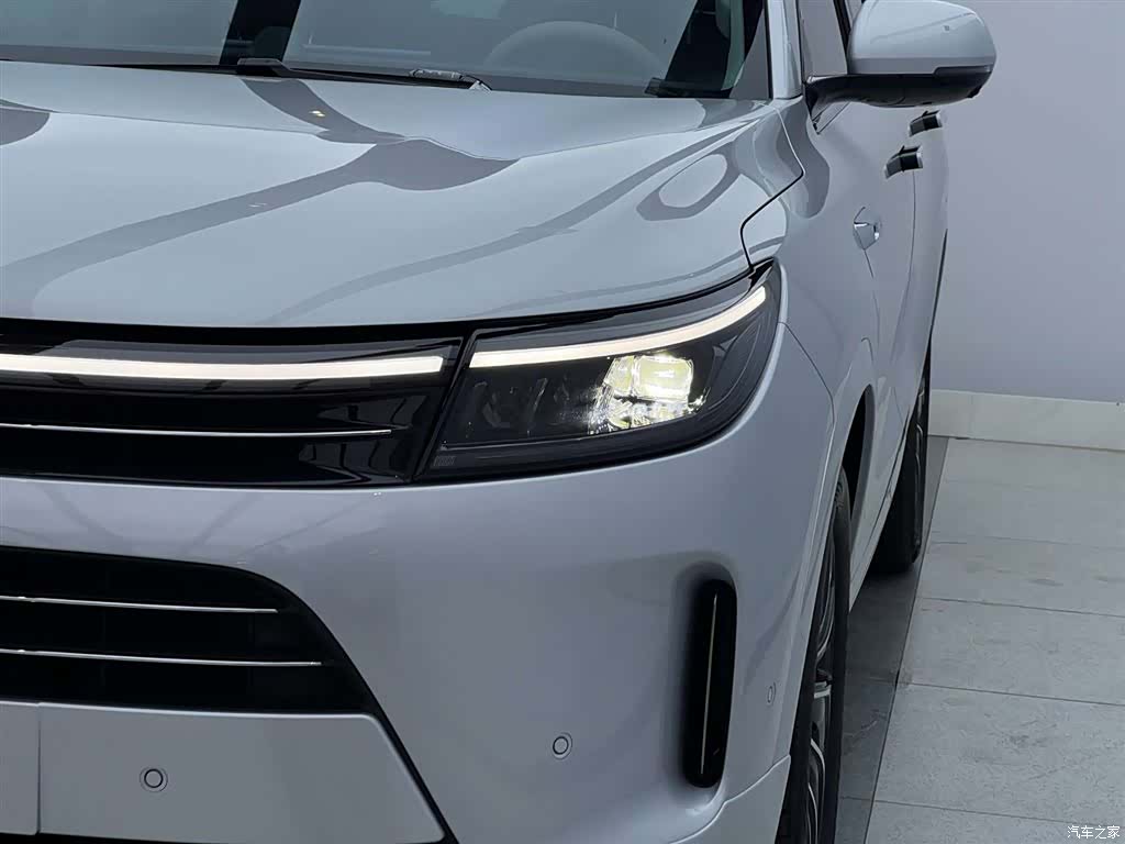 AITO M7, 2024 все фото