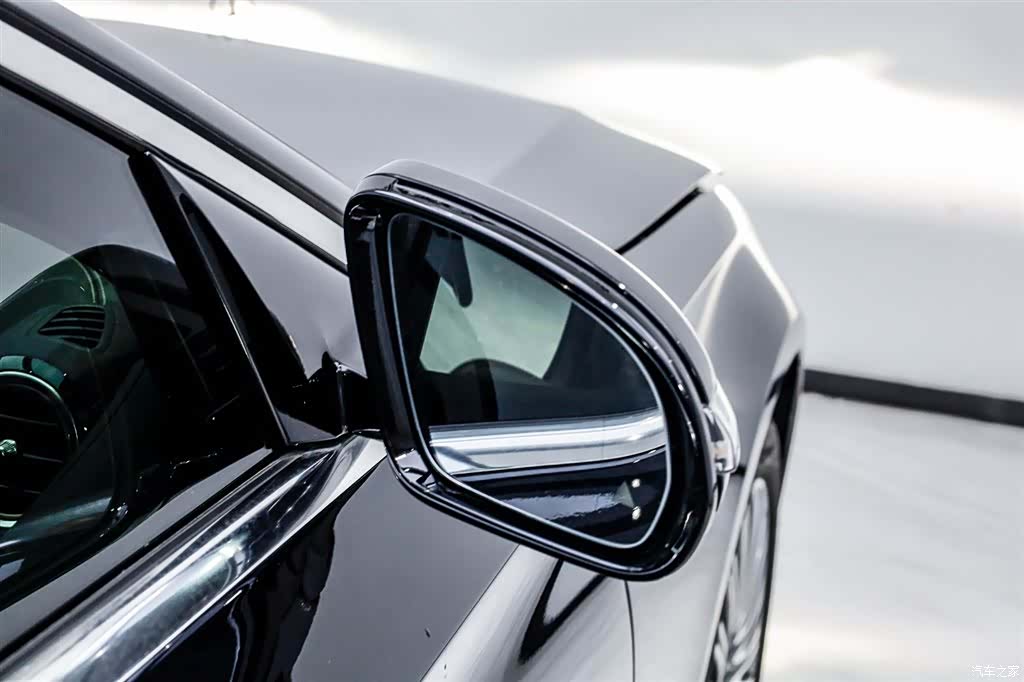 Mercedes-Benz E-Class, 2021 17