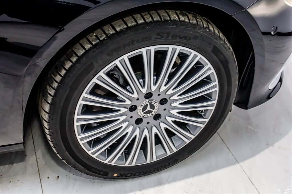 Mercedes-Benz E-Class, 2021 29