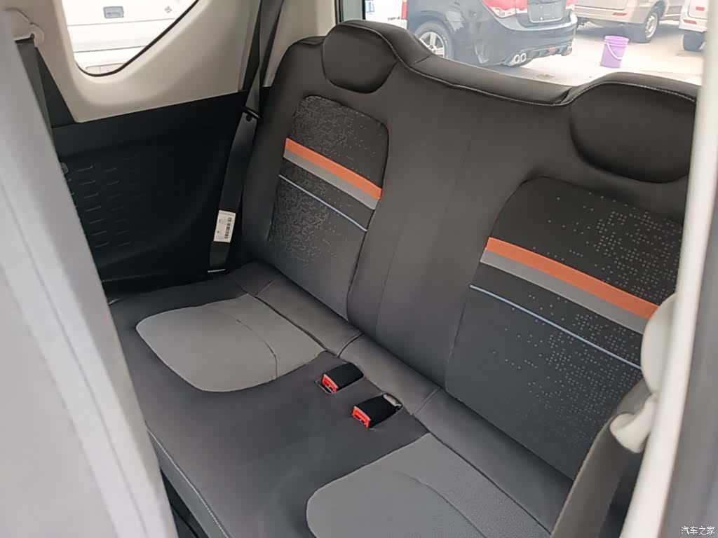 Wuling MINIEV, 2020 17