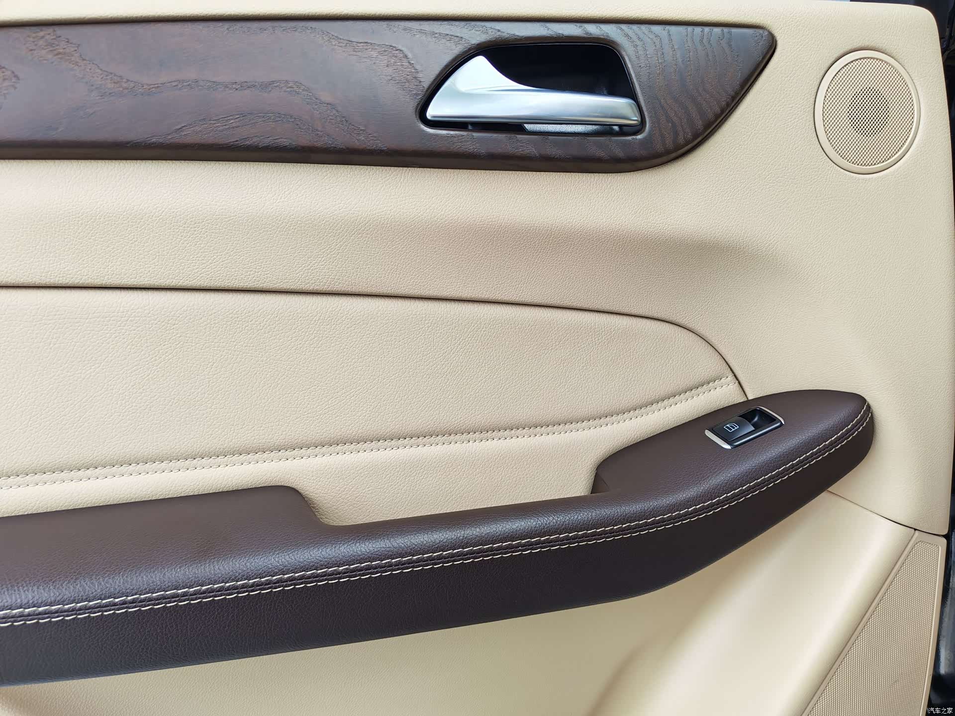 Mercedes-Benz GLE, 2016 19