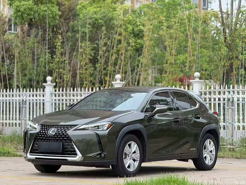 Lexus UX, 2020 2