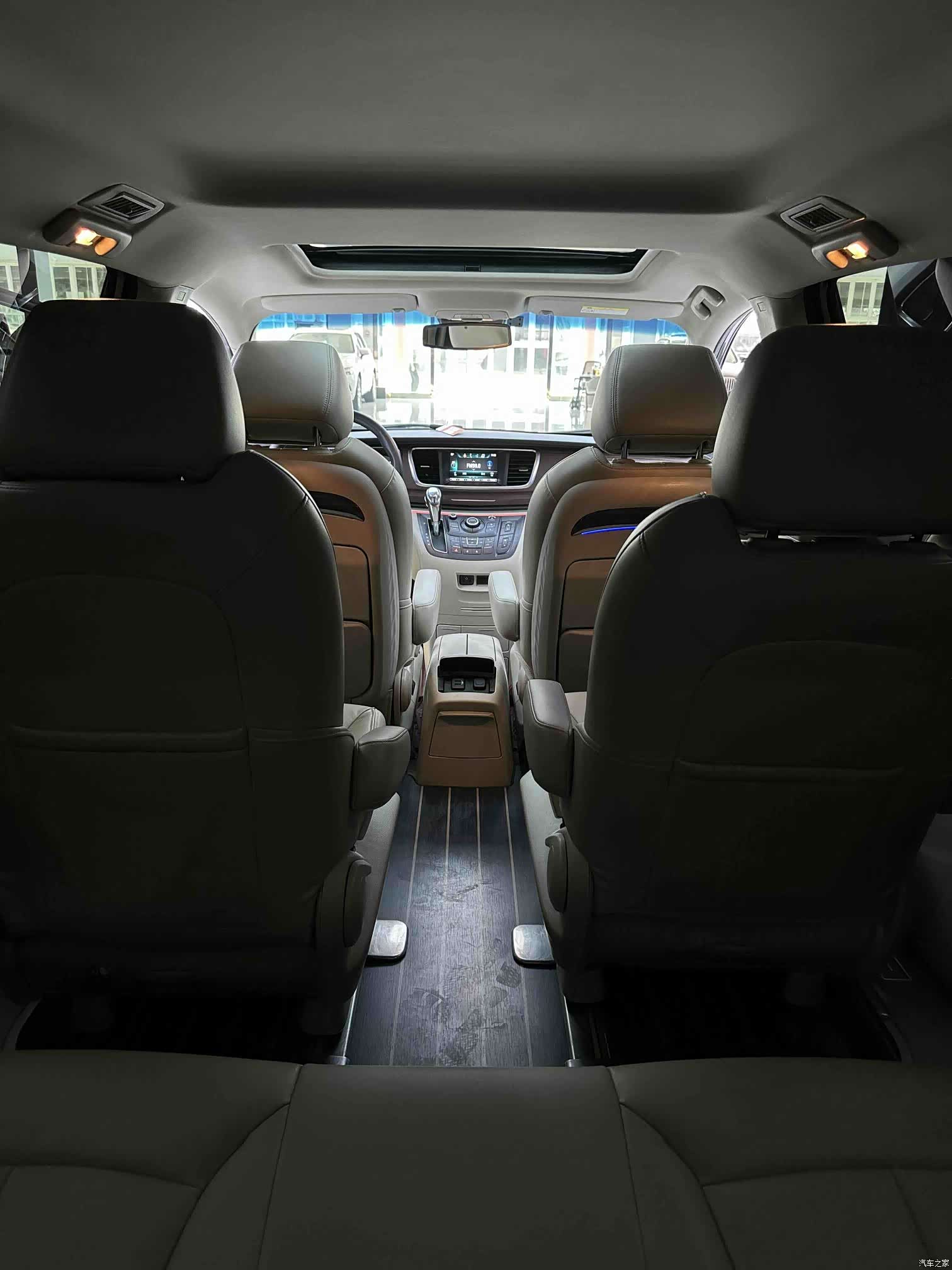 Buick GL8, 2019 7