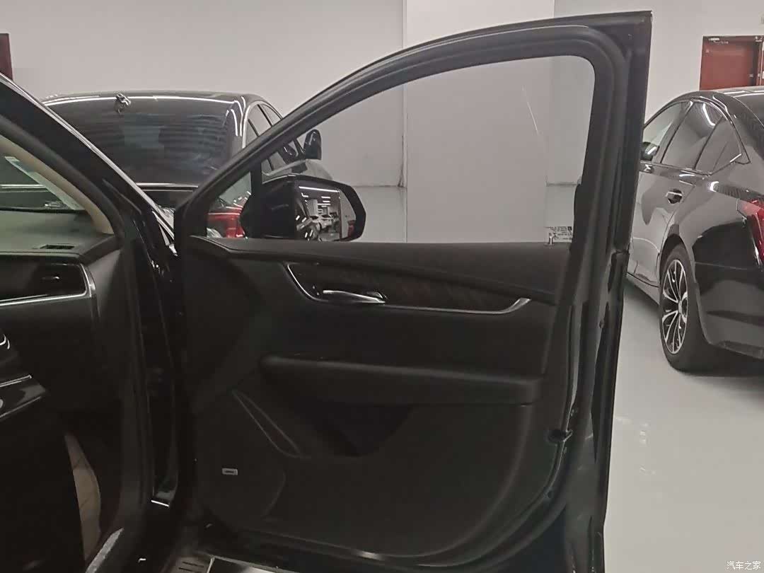 Cadillac XT5, 2019 8