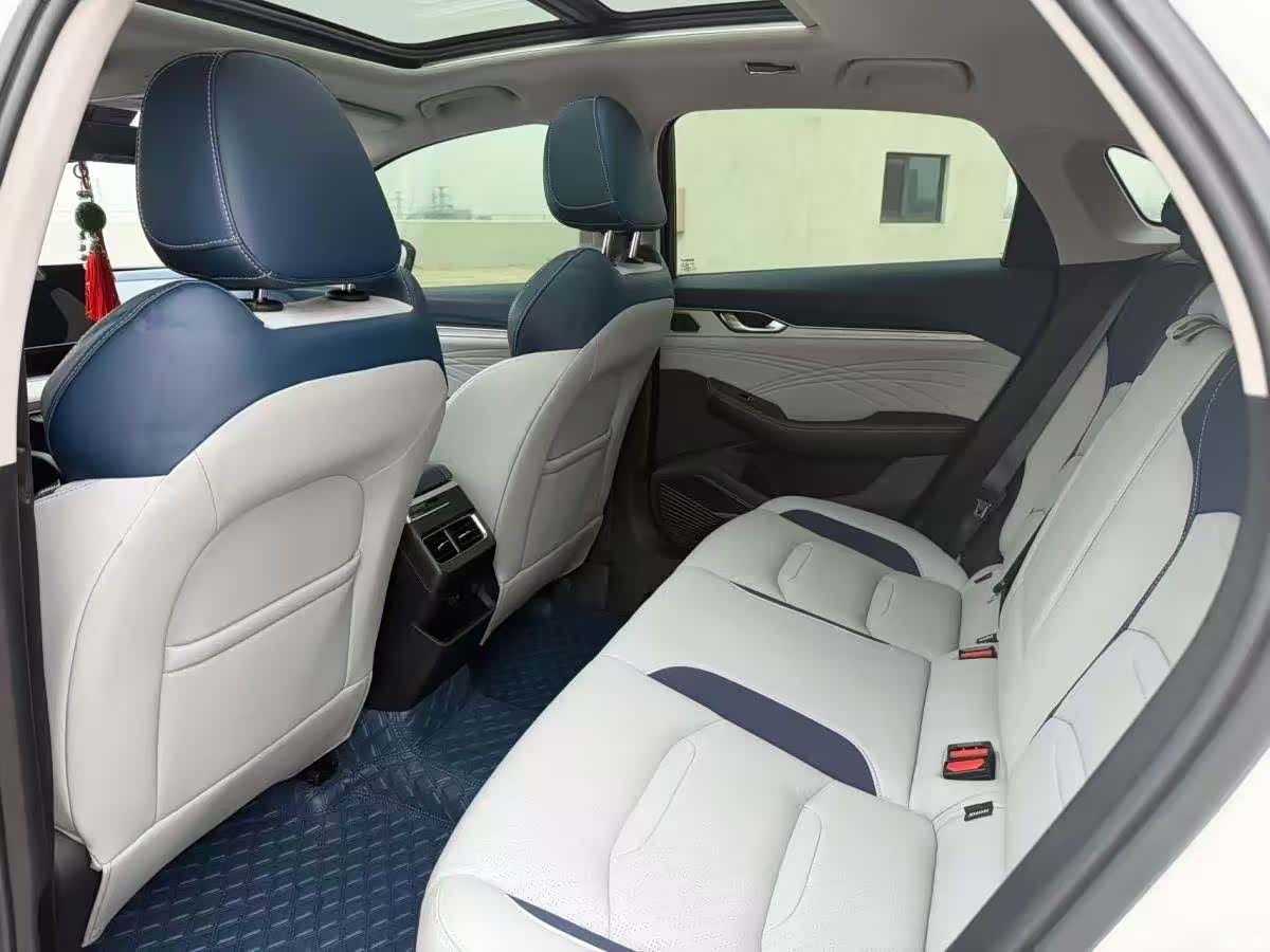 Geely Preface, 2021 все фото
