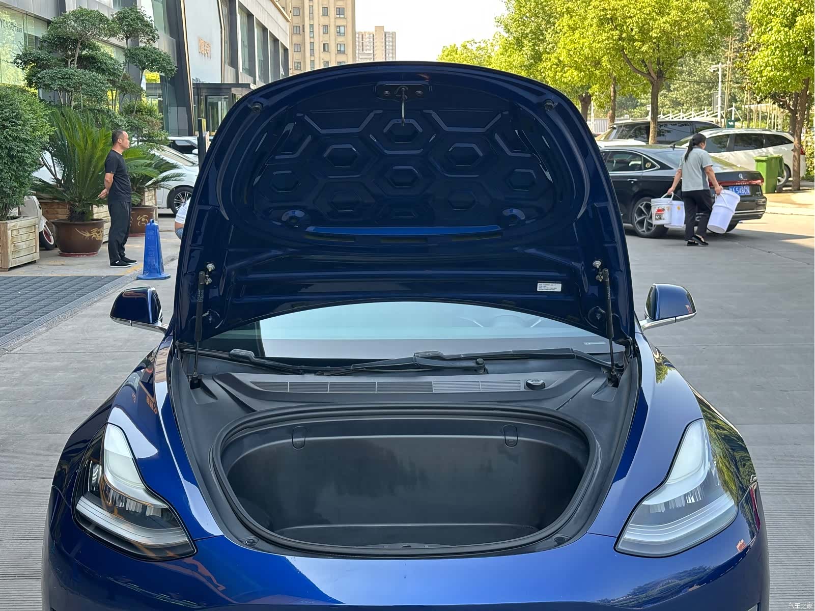 Tesla Model 3, 2019 31