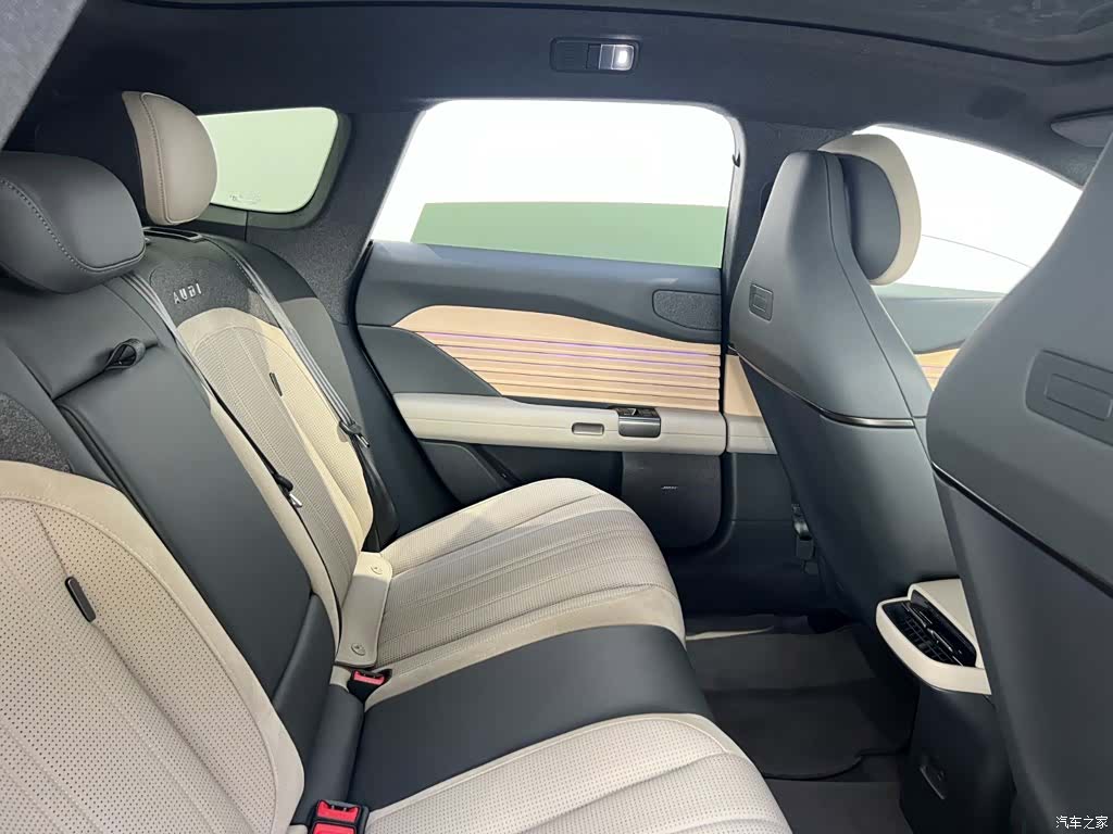 Audi TT, 2026 6