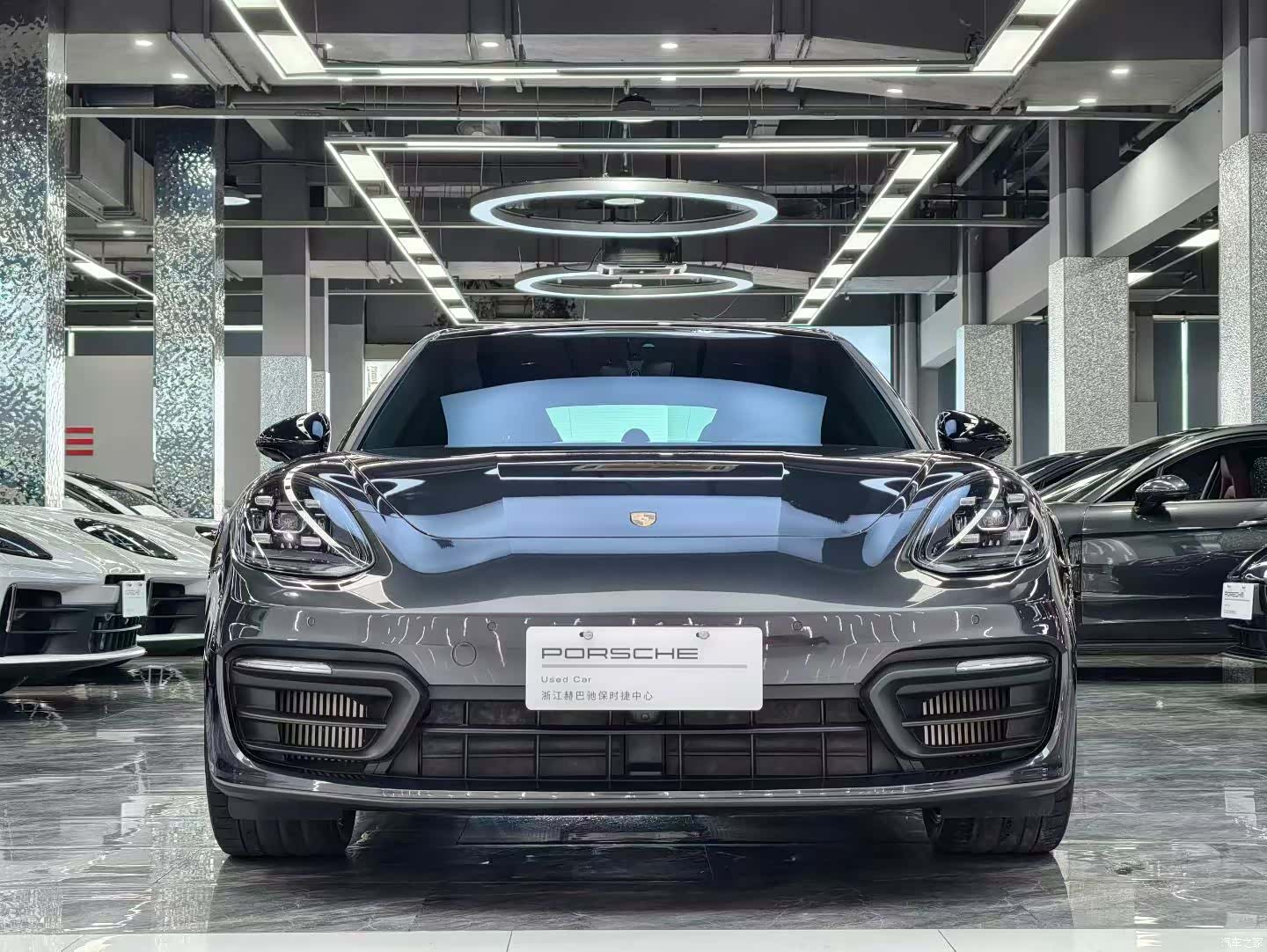Porsche Panamera, 2023 2