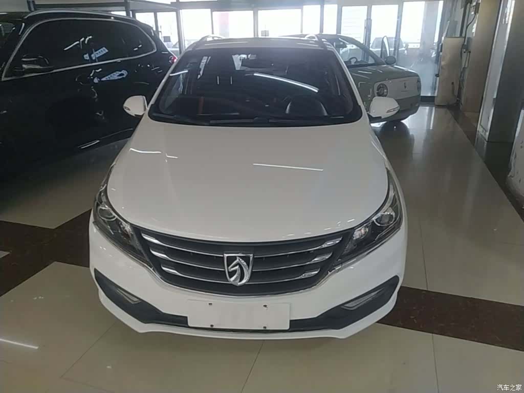 Wuling 310, 2018 3