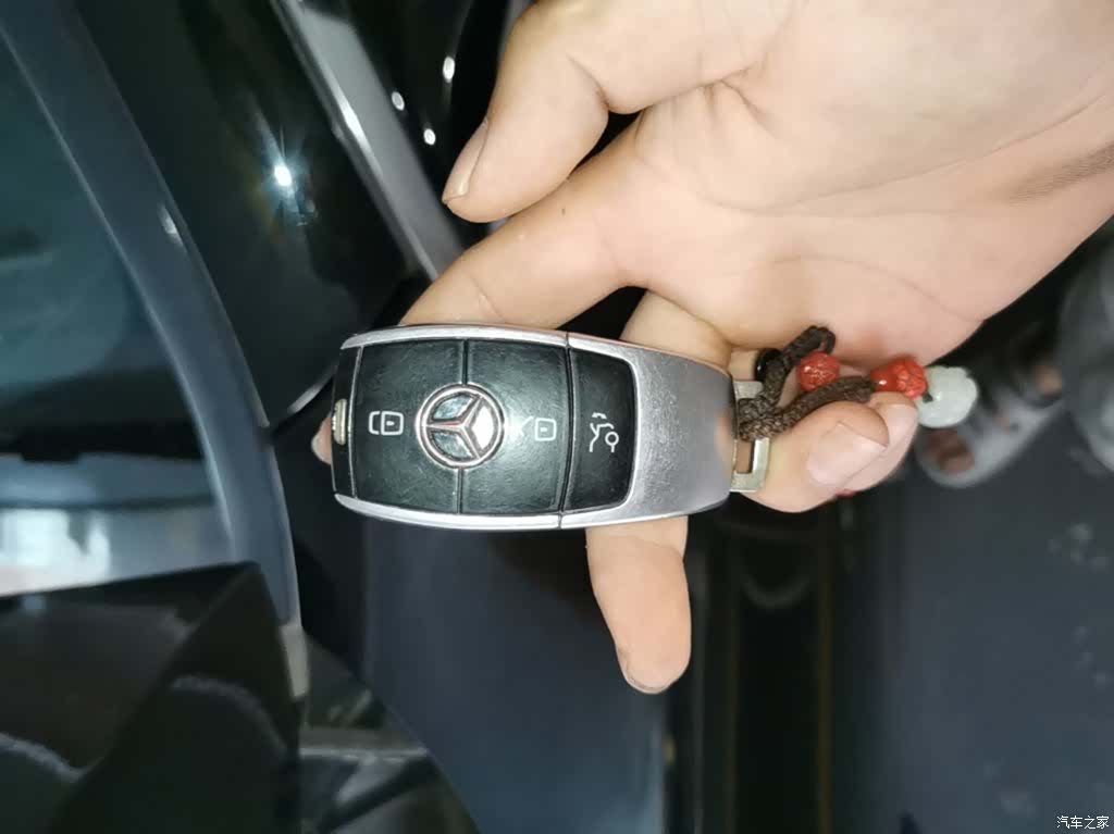 Mercedes-Benz E-Class, 2019 9