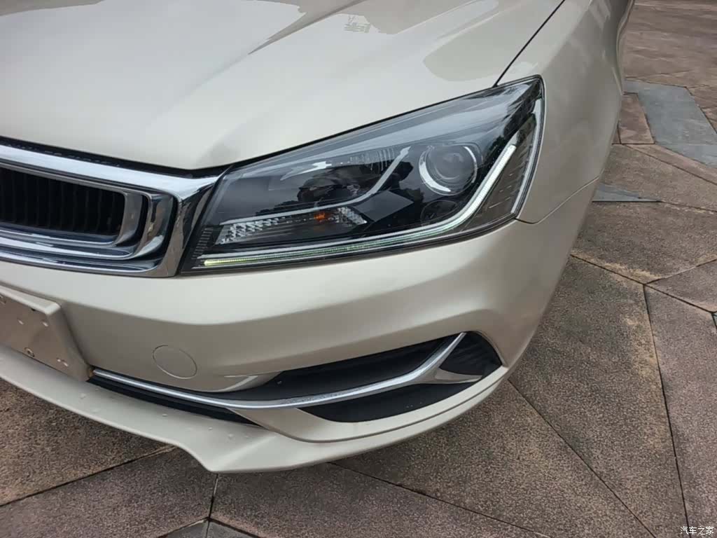 Geely Emgrand, 2019 24