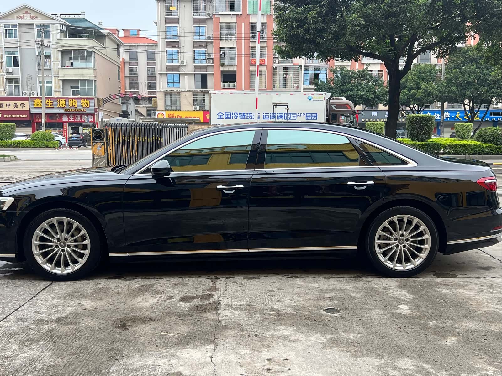 Audi A8L, 2019 4