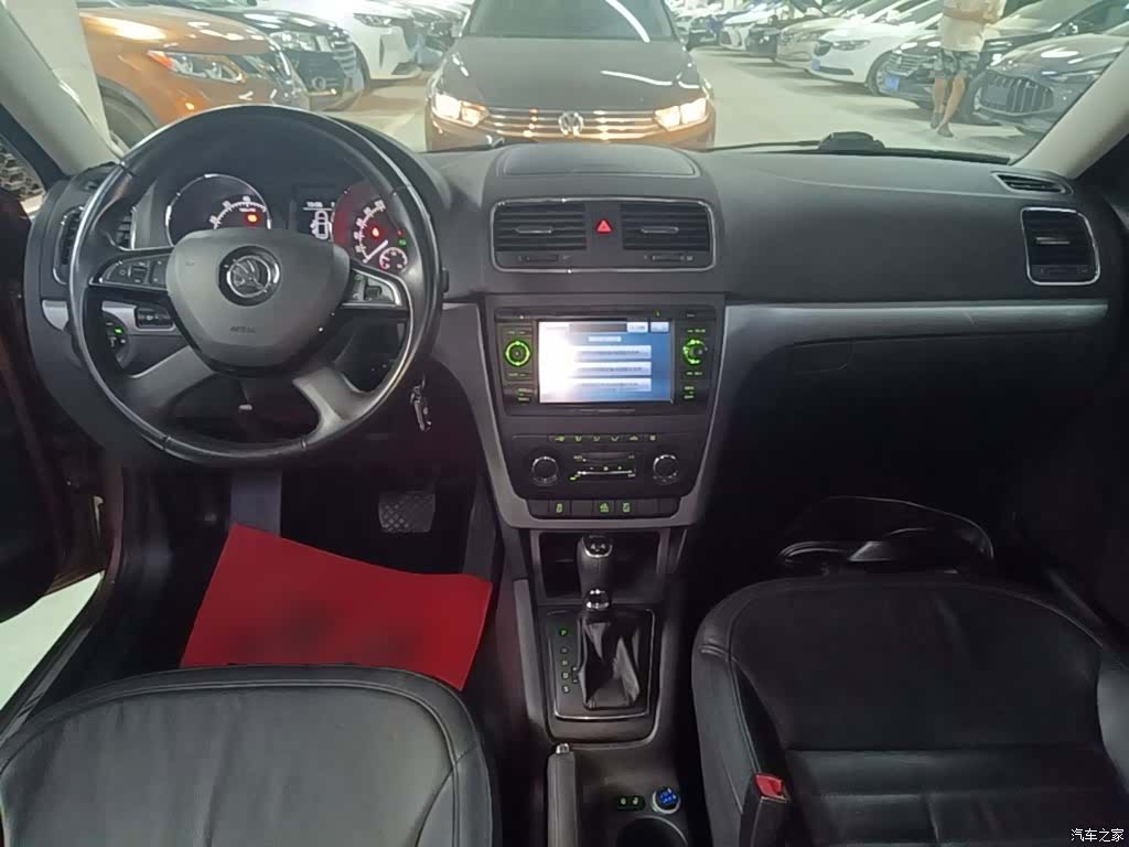 Skoda Yeti, 2014 10