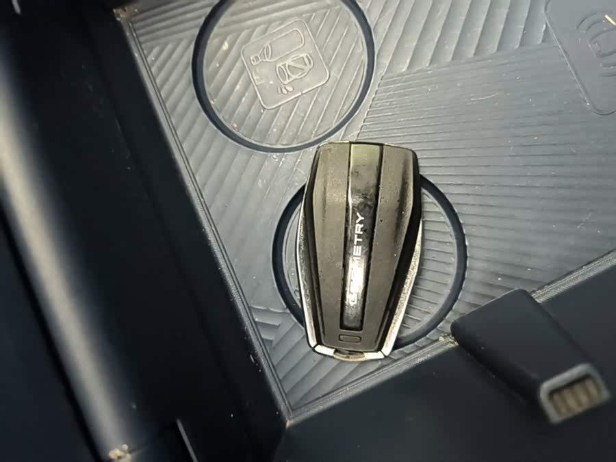 Geely Geometry E Firefly 2023, фото 9