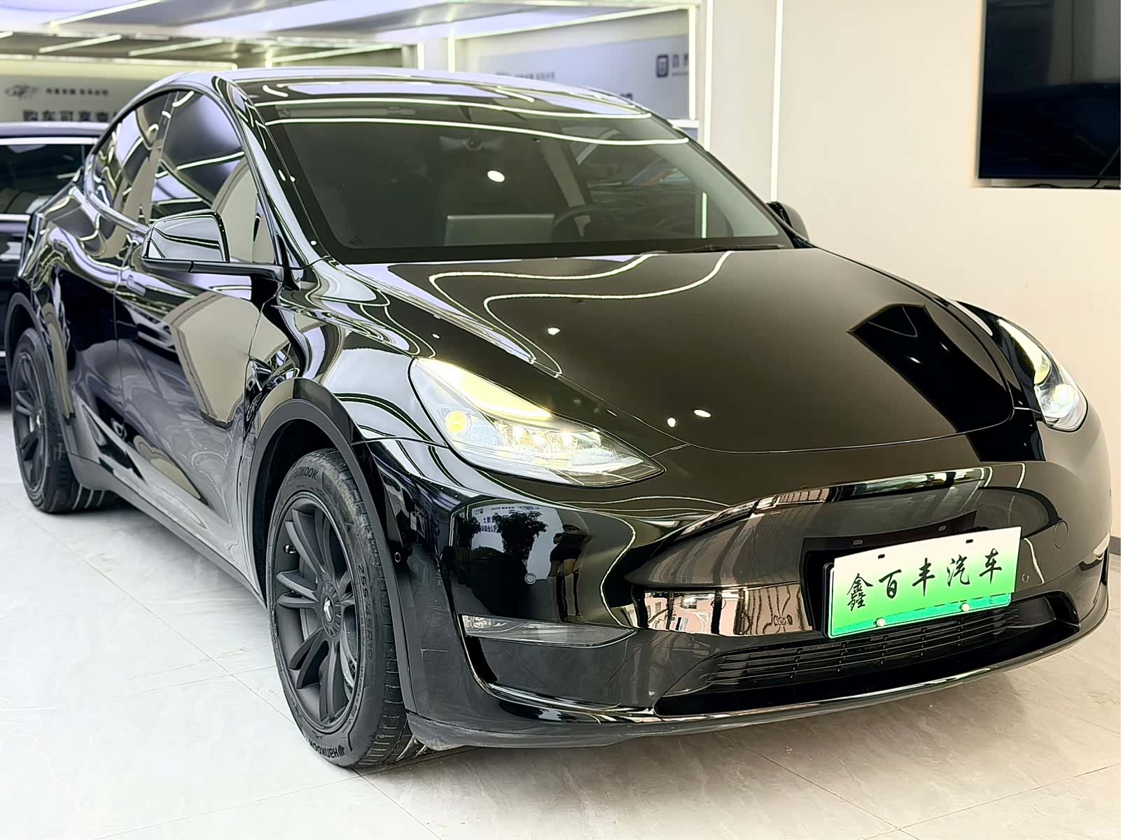 Tesla Model Y, 2023 3